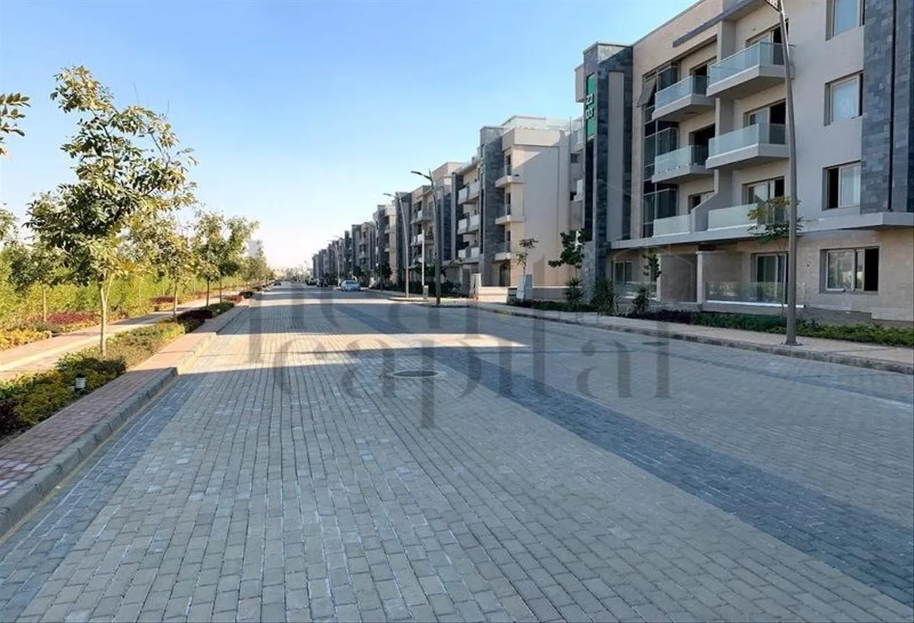 Sale in Galleria Moon Valley: Penthouse fully finished RTM in Galleria Moon V.