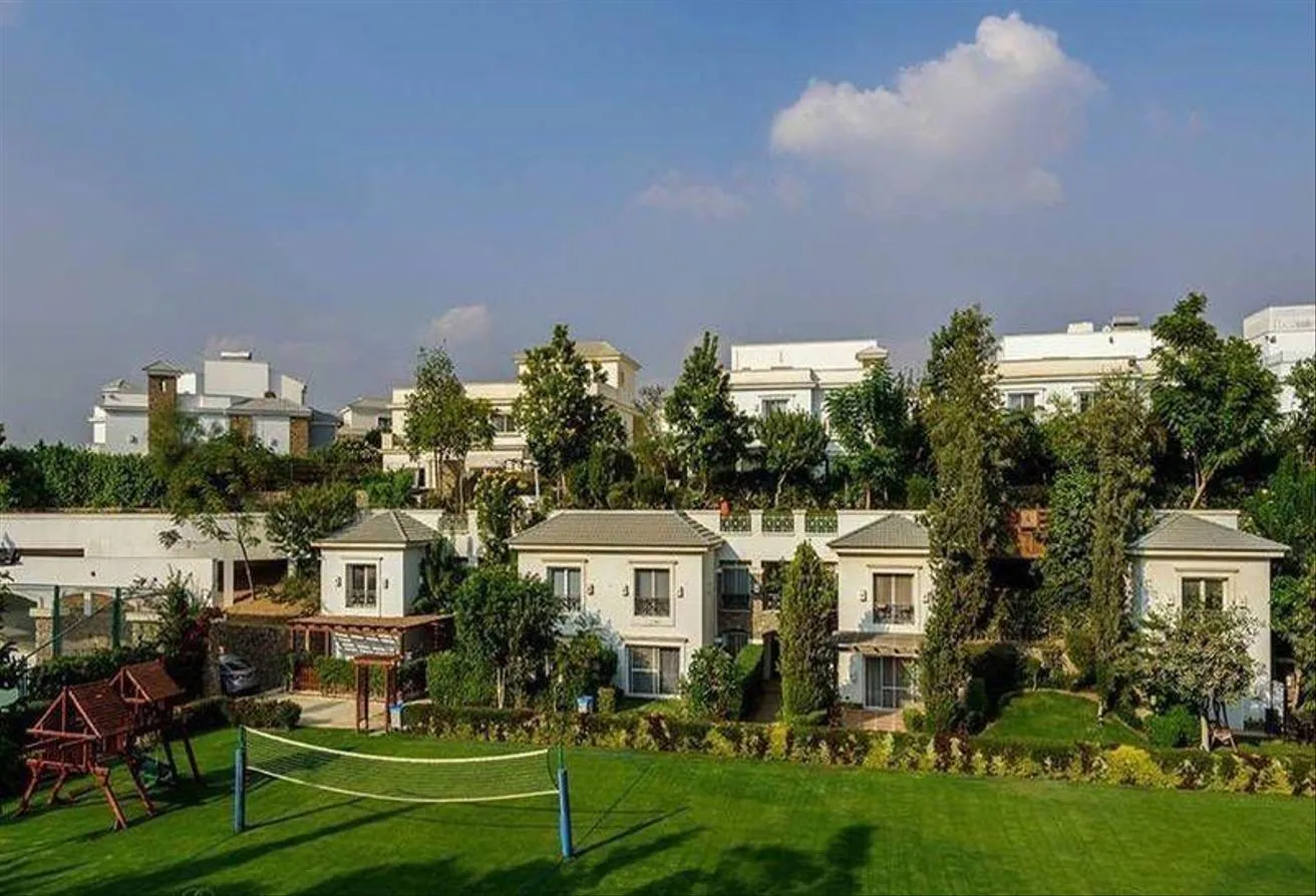 Sale in Mountain View iCity October: IVILLA one year delivery over 5y in MV ICITY
