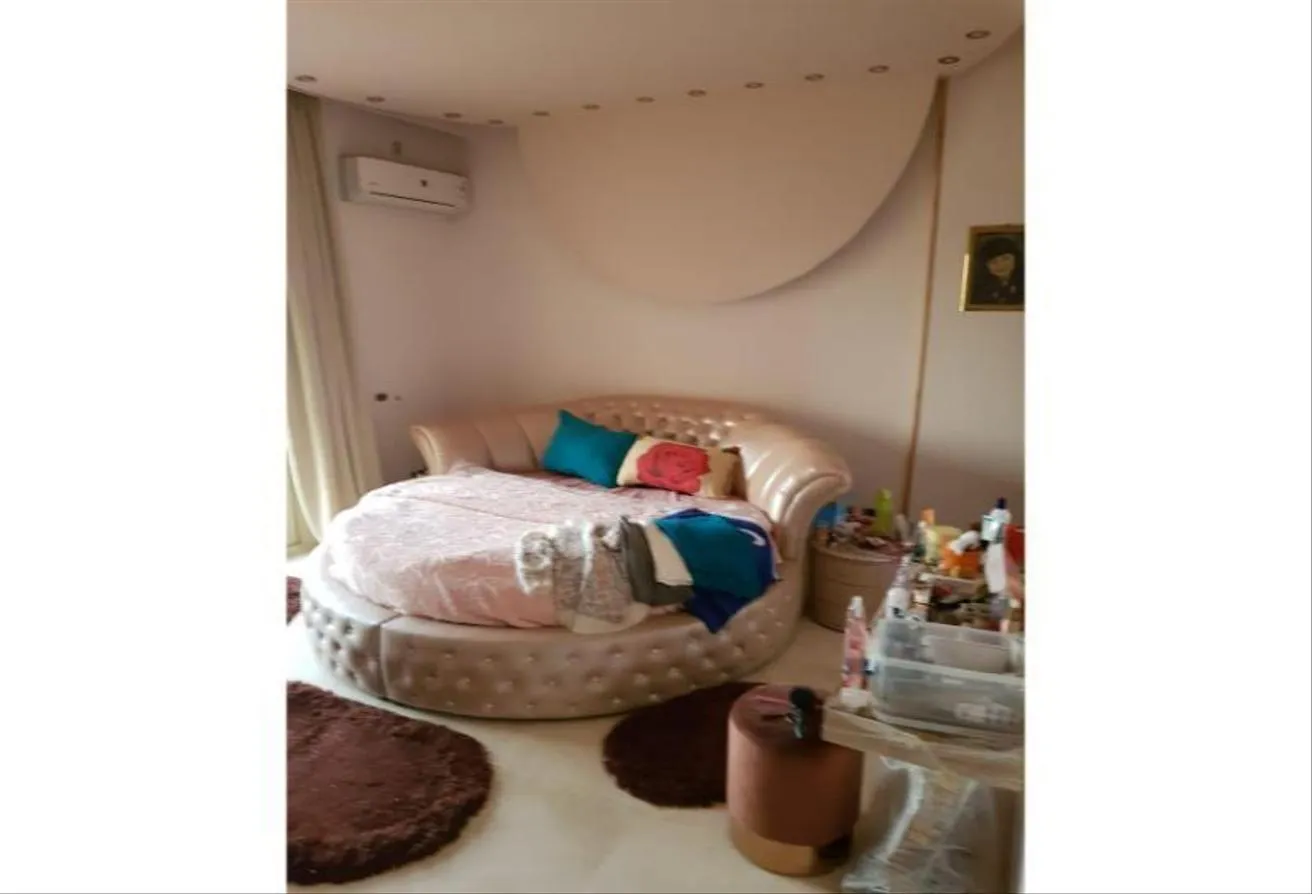Gallery Image 13