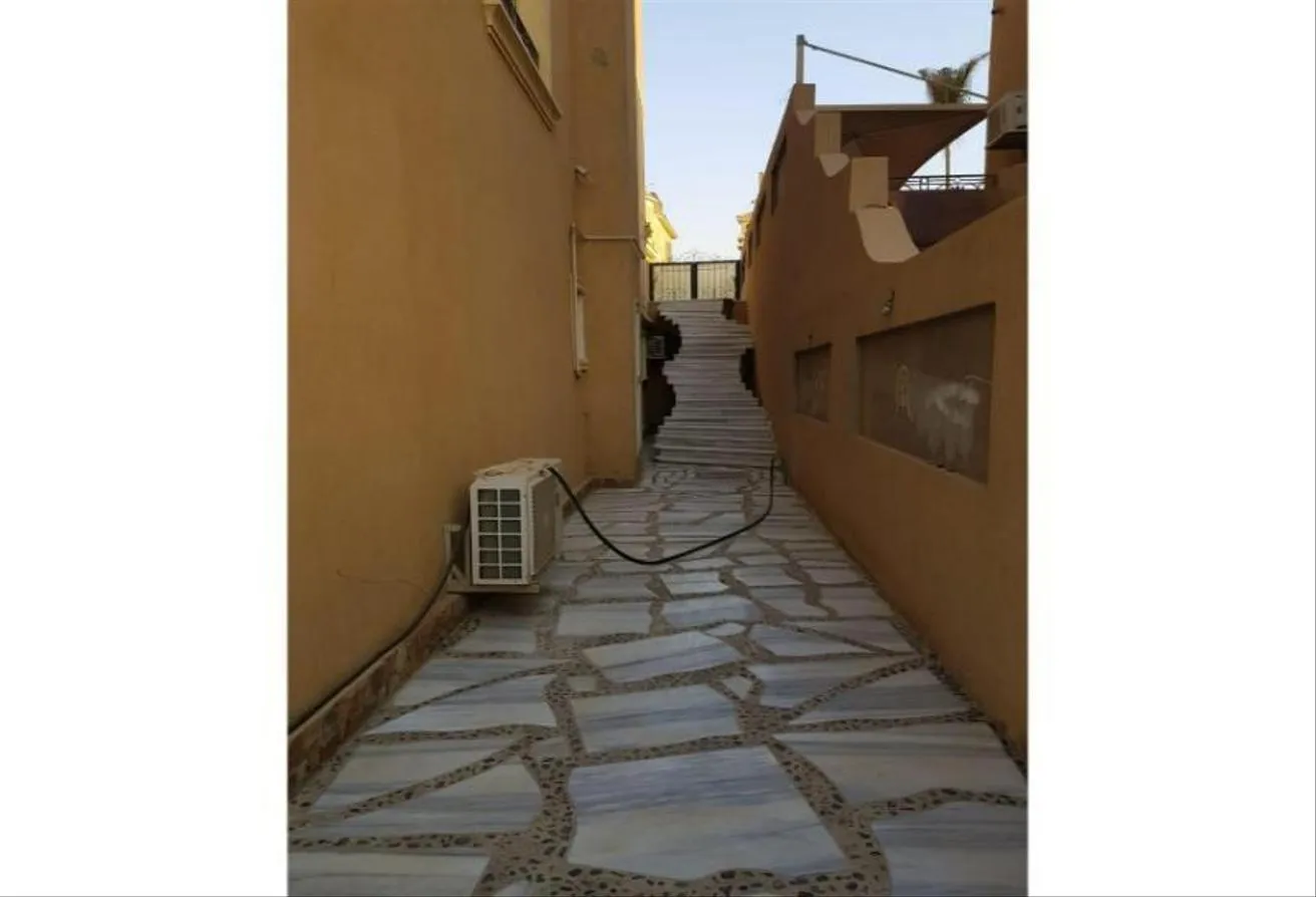Gallery Image 22