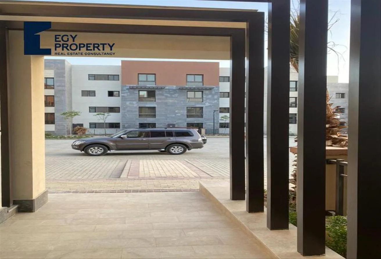 Sale in District 5: Prime location apartment in District 5 Over 10Year