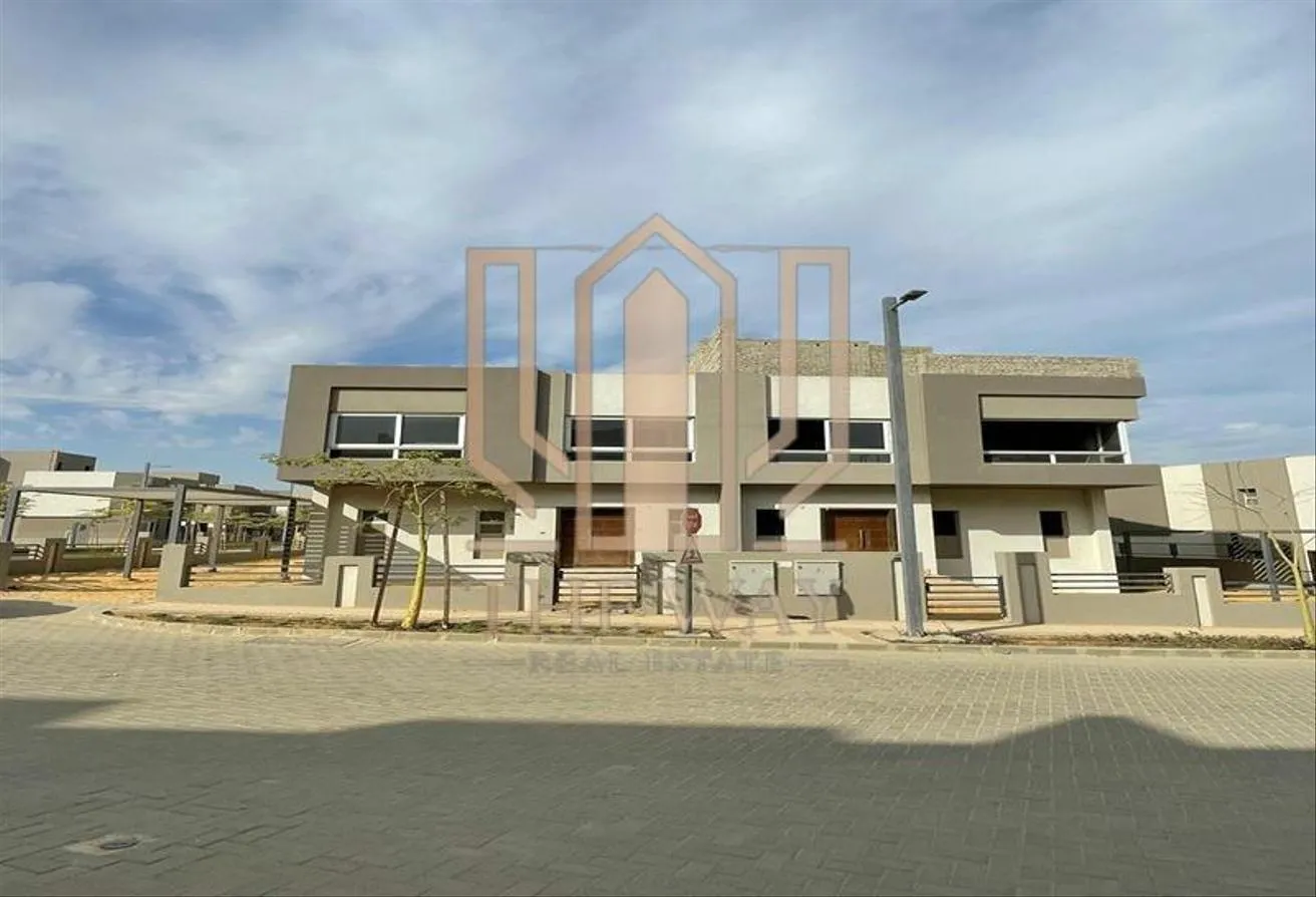 Sale in Etapa: grand villa ready to move open view