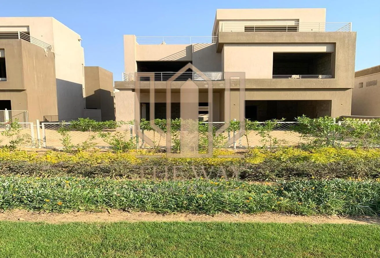 Sale in Palm Hills October: resale standalone ready move view landscape