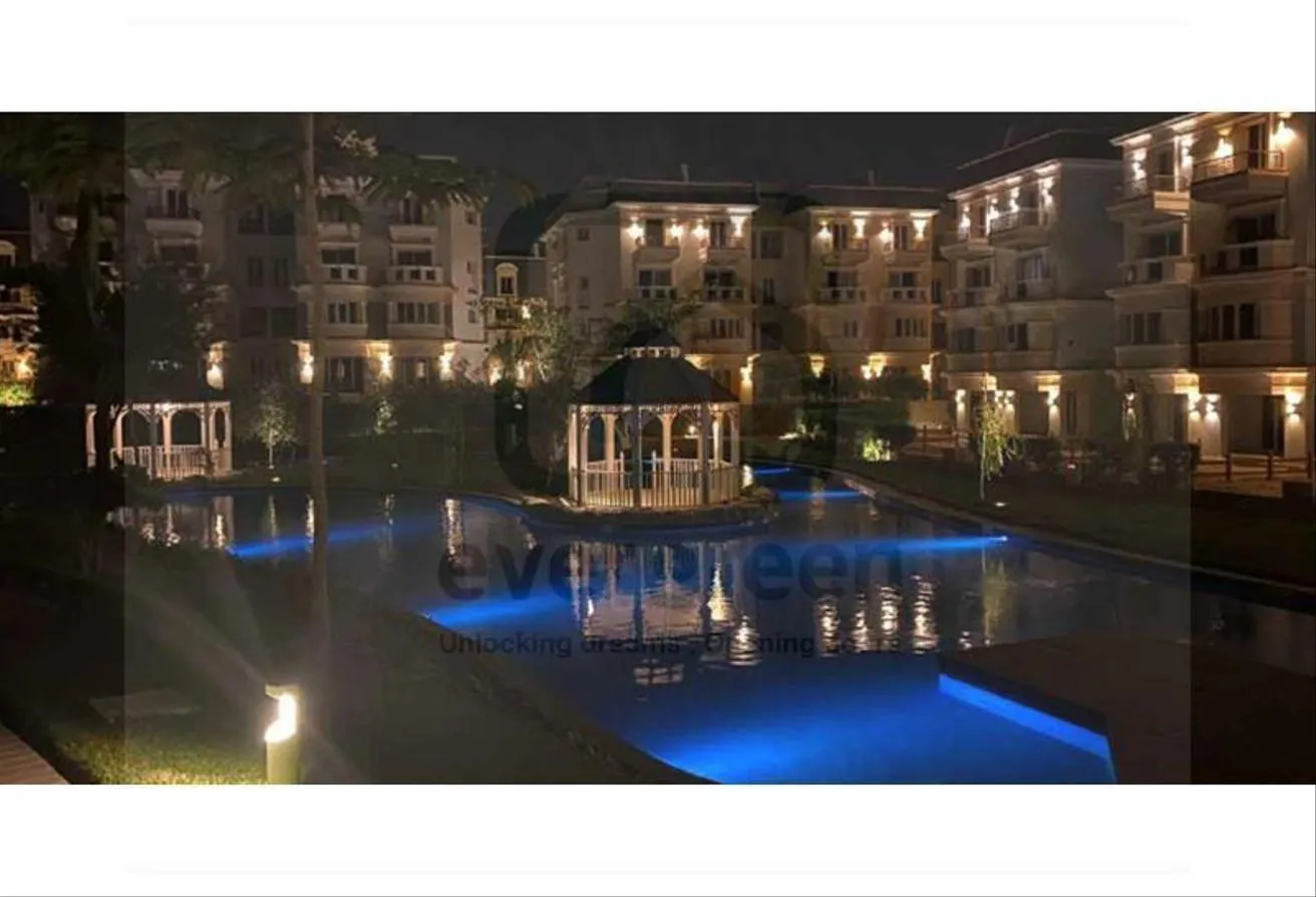 Sale in Mountain View iCity October: بالسعر القديم استلم فور اي فيلا بالقرب م مول العرب