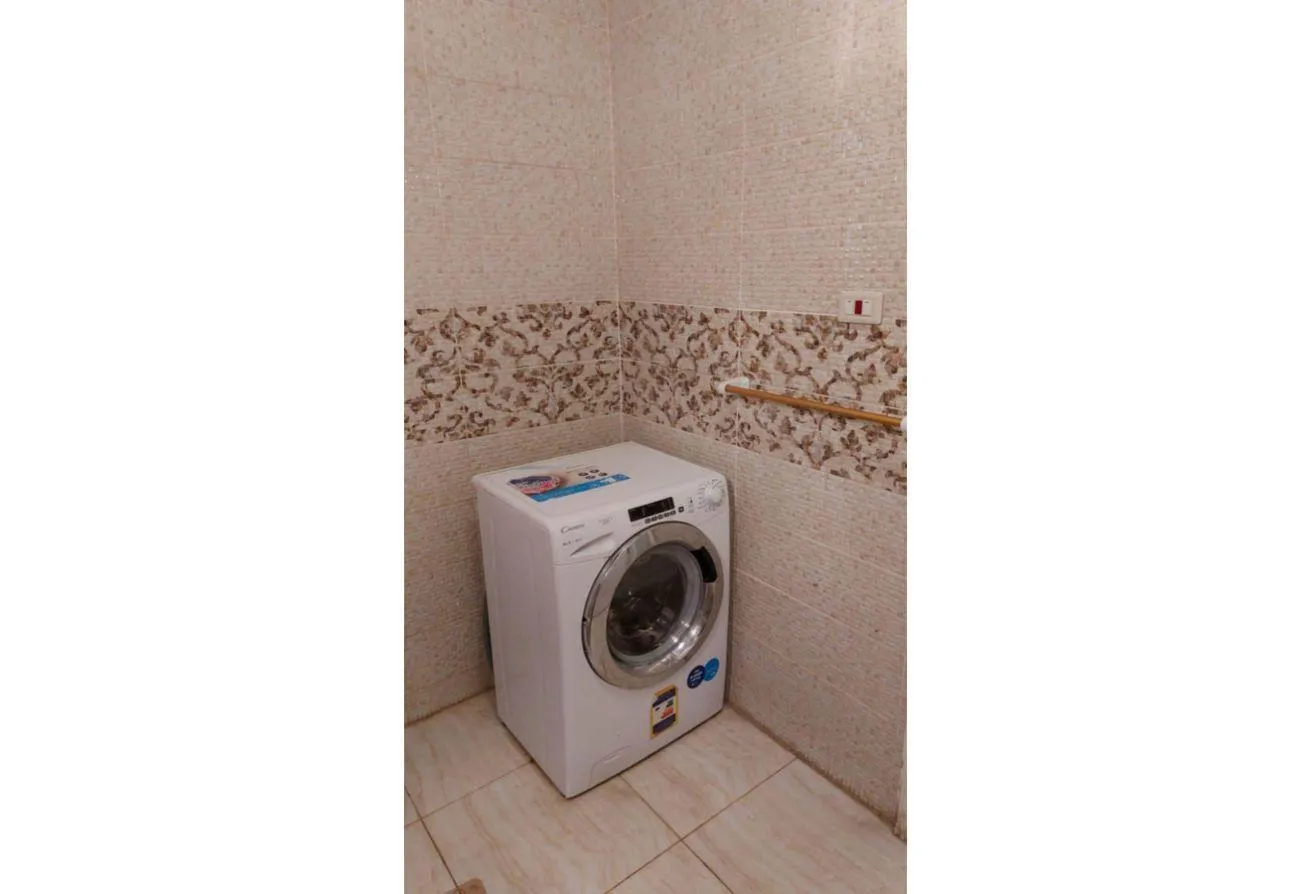 Gallery Image 12