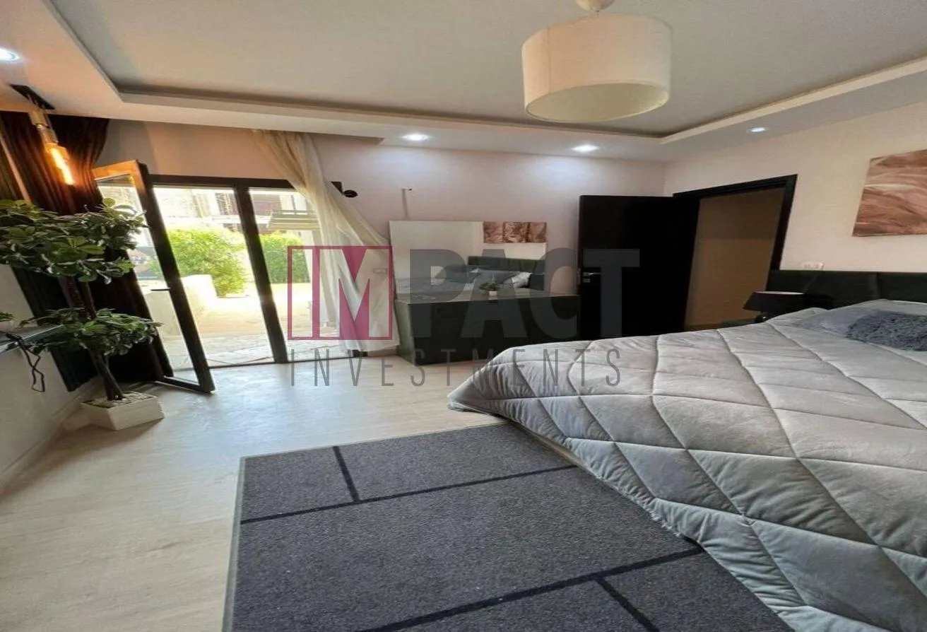 Sale in Moon Residences: Apartment 4 rooms for sale in marasem