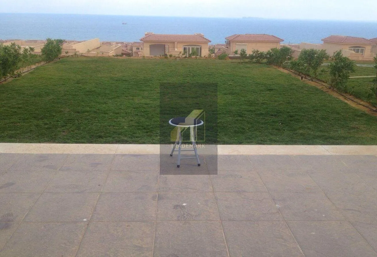 البيع في تلال السخنة: سعر لقطة توين هاوس لوكيشن مميز للبحر تلال السخنة 