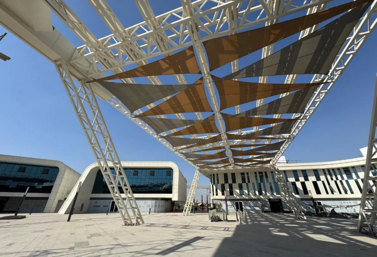 Sale in Centrada Hub: Shop in a prime location at Centrada Plaza Mall 