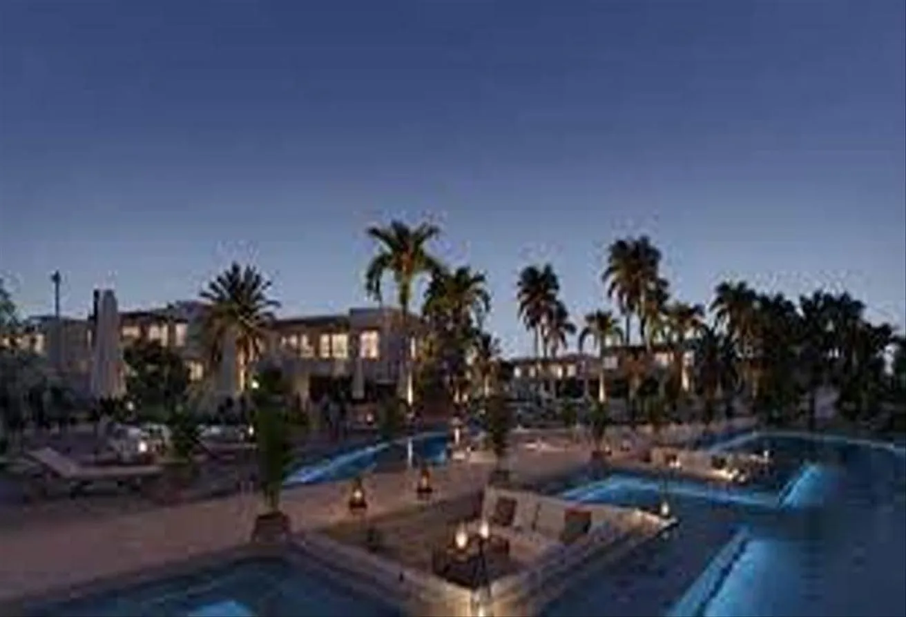 Sale in Hacienda: Hacienda  Palm Hills  Townhouse