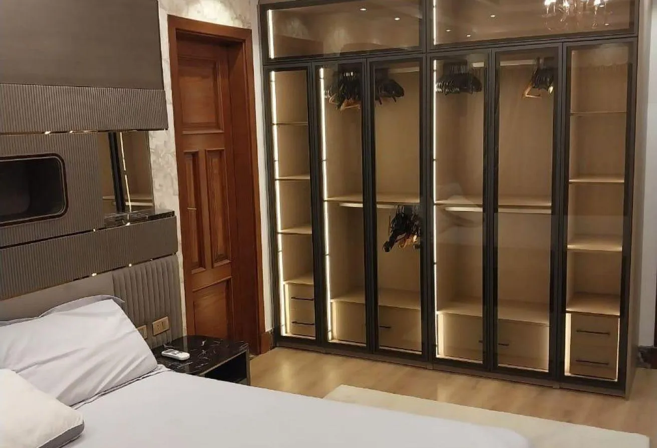Gallery Image 8
