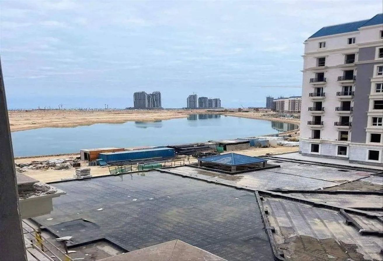 Sale in Latin District: For sale, an apartment with a down payment of 560