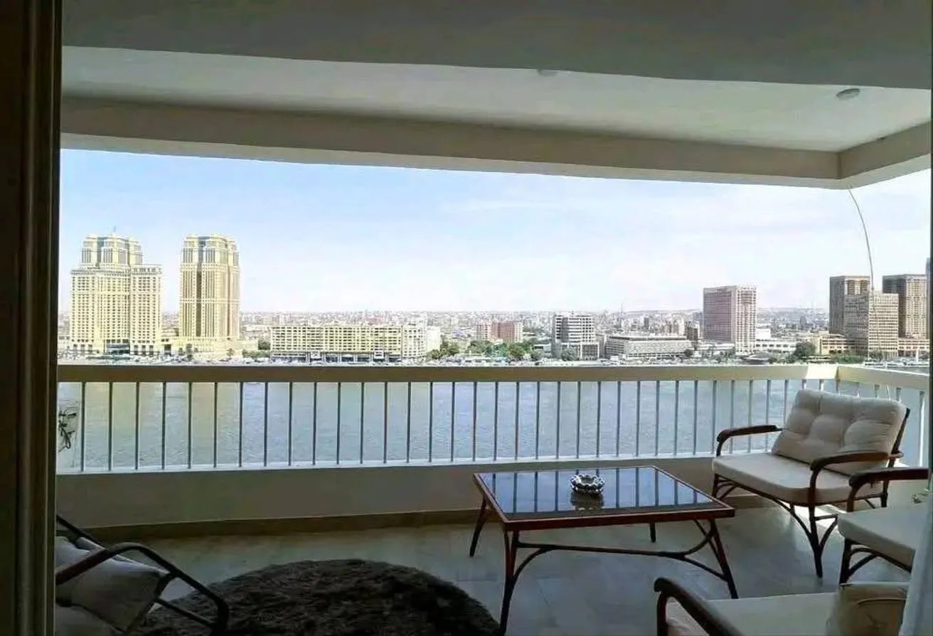 Sale in Cornish El Nile St.: Hotel Suite with Nile and Pyramids View - Reve