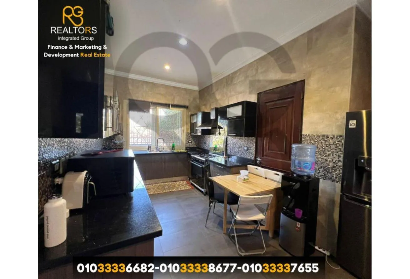 Sale in Royal Meadows: فيلا تاون هاوس للبيع 360م كمبوند رويال ميدوز