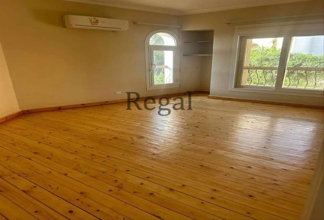Rent in Six West: Villa forrent partially furnished in Beverly Hills