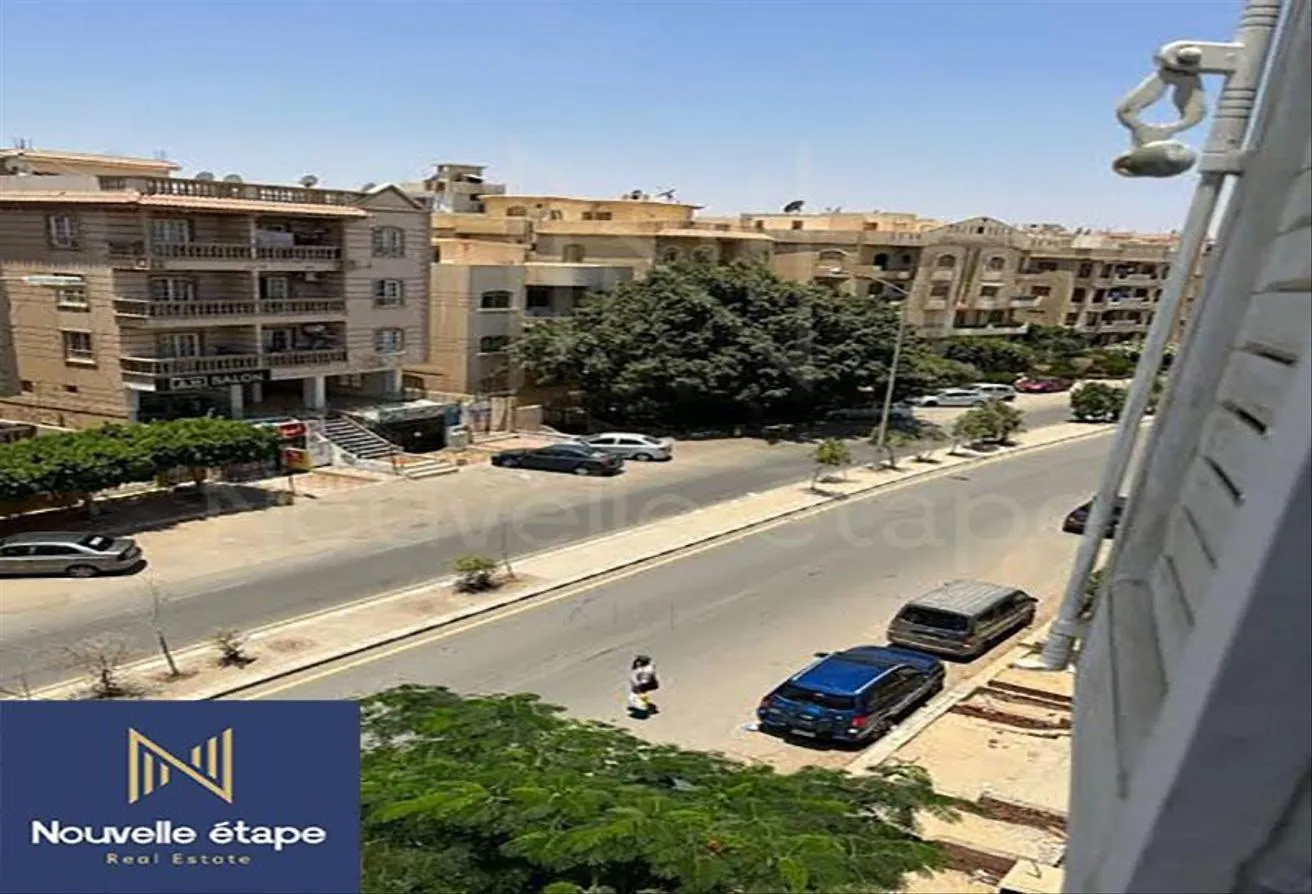 البيع في الحي الاول: عماره للبيع في الحي الاول ، أكتوبر متشطبه بالكامل. 