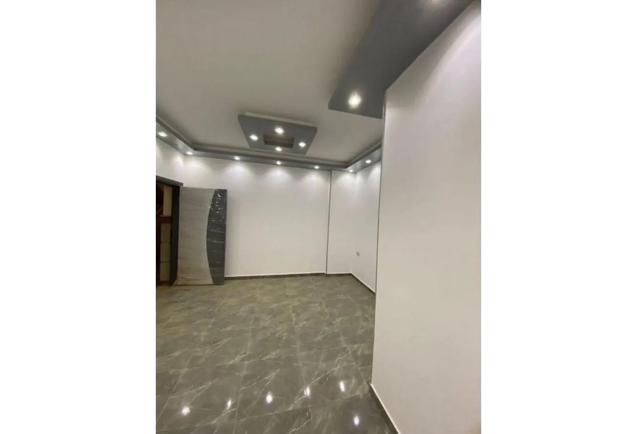 Rent in Degla Palms: شقة للإيجار - غير مفروشة  كمبوند دجلة بالمز، H