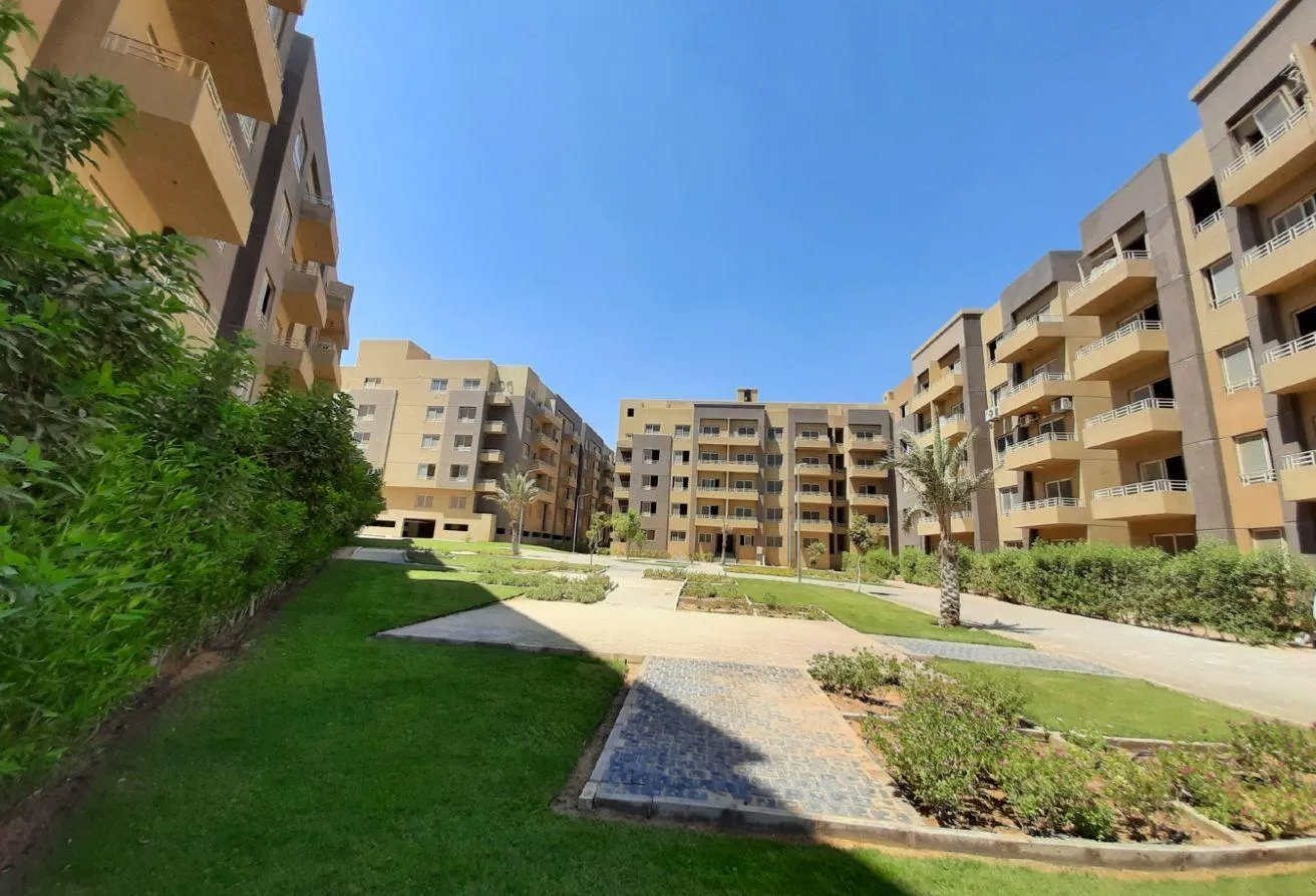Sale in Katameya Gardens: استلم شقتك فوري في كمبوند القطاميه جاردنز