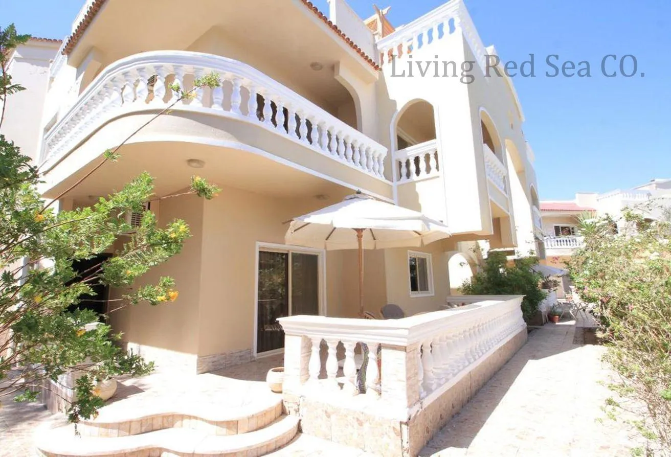 البيع في مبارك 7: Furnished Apartment on Villa in Mubarak 7 