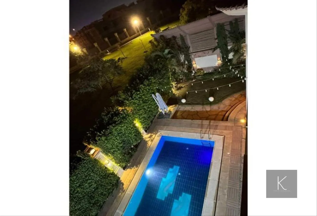 Sale in Royal City: فيلا فى كمبوند رويال سيتى رائعه 580م