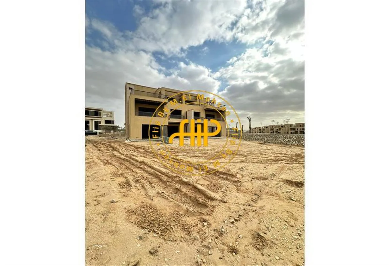 البيع في نيو جيزة: One Of A Kind The Best For Sale In New Giza 1400M 
