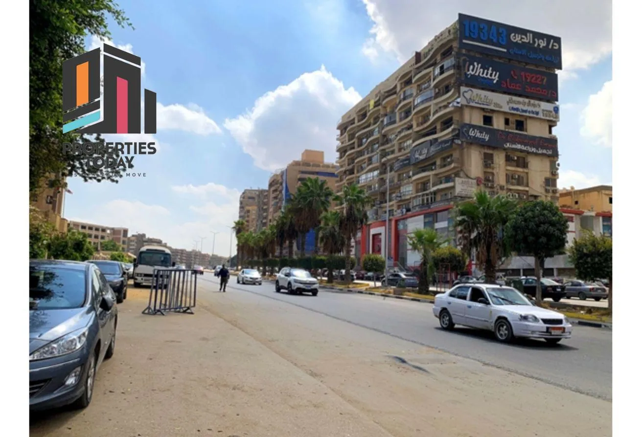 Sale in Al Tayaran St.: Investment opportunity shop sale prime location