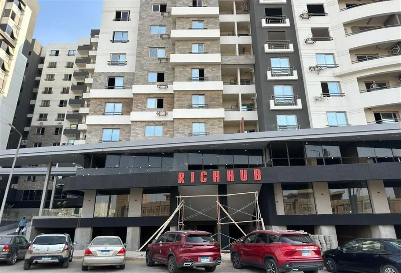 Sale in Taha Hussein St.: بسعر الكاش استلم محلك فورى و ابدأ نشطاك
