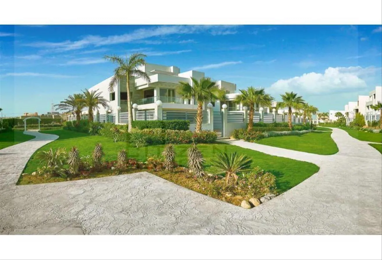 Sale in Cleopatra Square: Ready To Move - Best Price - View landscape