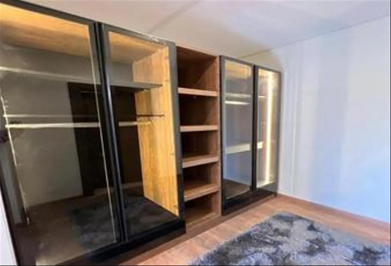 Gallery Image 9