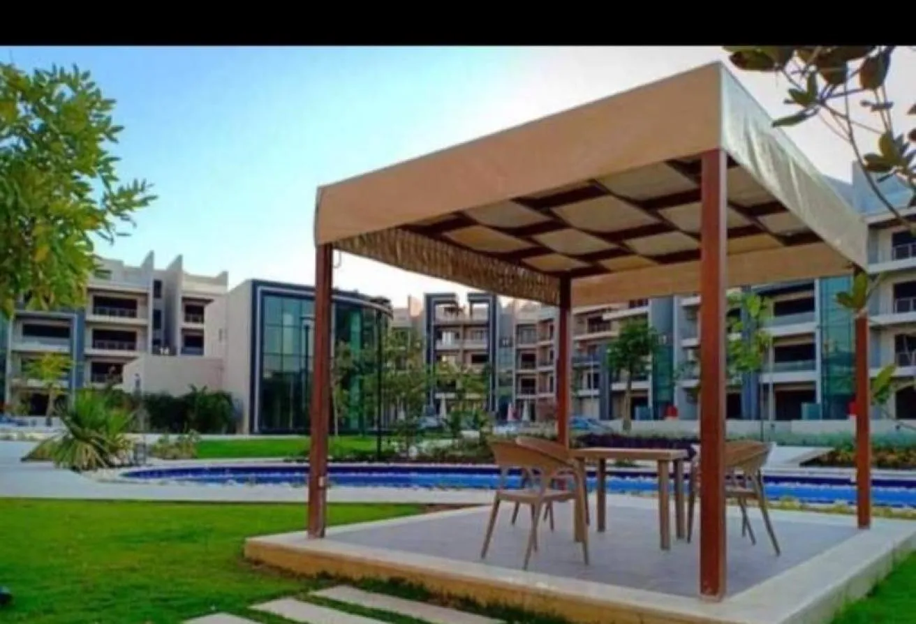 Rent in Midtown: office for rent in Midtown Mall 255m