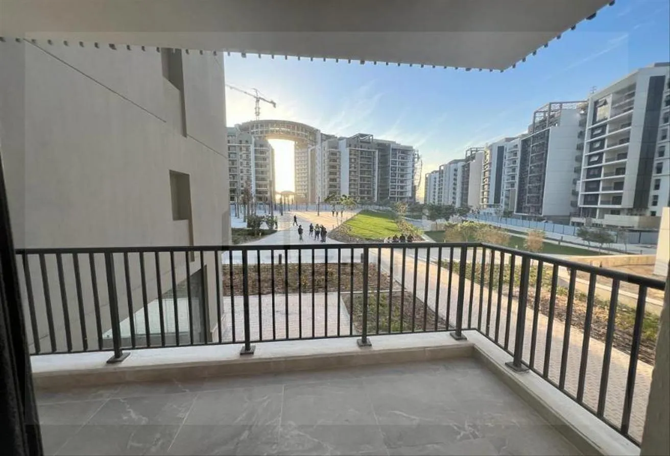 البيع في بارك سايد ريزيدنس: متشطب بالكامل - لوكيشن مميز - أفضل سعر 