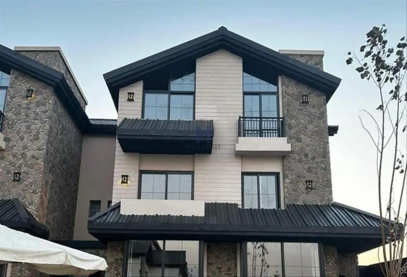 Sale in The Wonder Marq: Under Market Price Resale Villa at wonder Marq