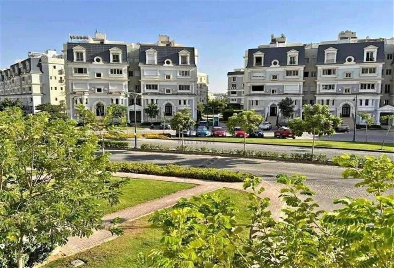 Sale in Mountain View Hyde Park: Penthouse middle at Mountain View Hyde park
