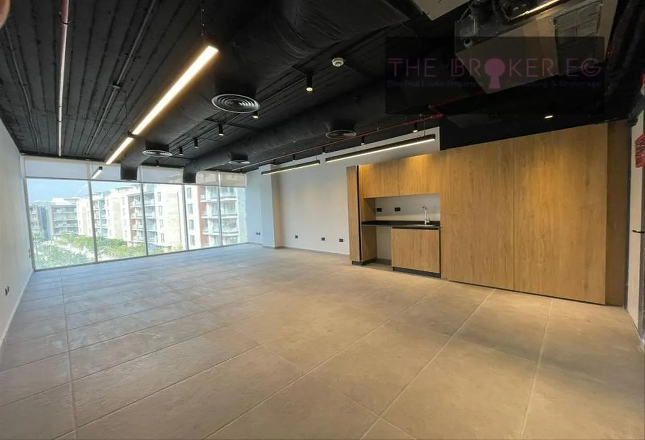 Rent in Azad: Office for rent in Azad next to the American