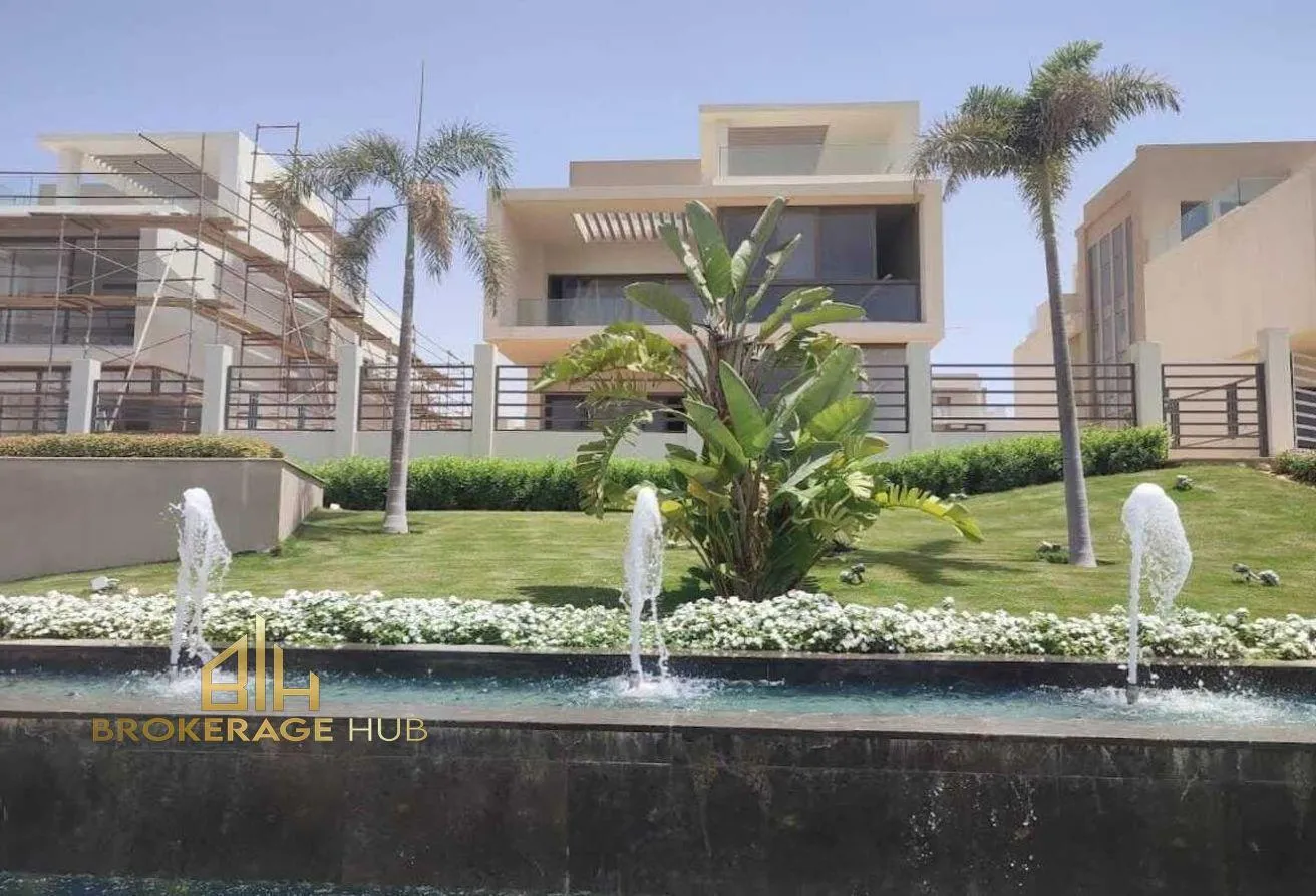 Sale in Moon Residences: Penthouse with Kitchen sale in fifthsquare marasem