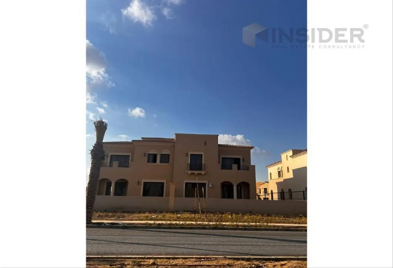 Sale in City Gate: town house foe sale in city gate DELIVERED