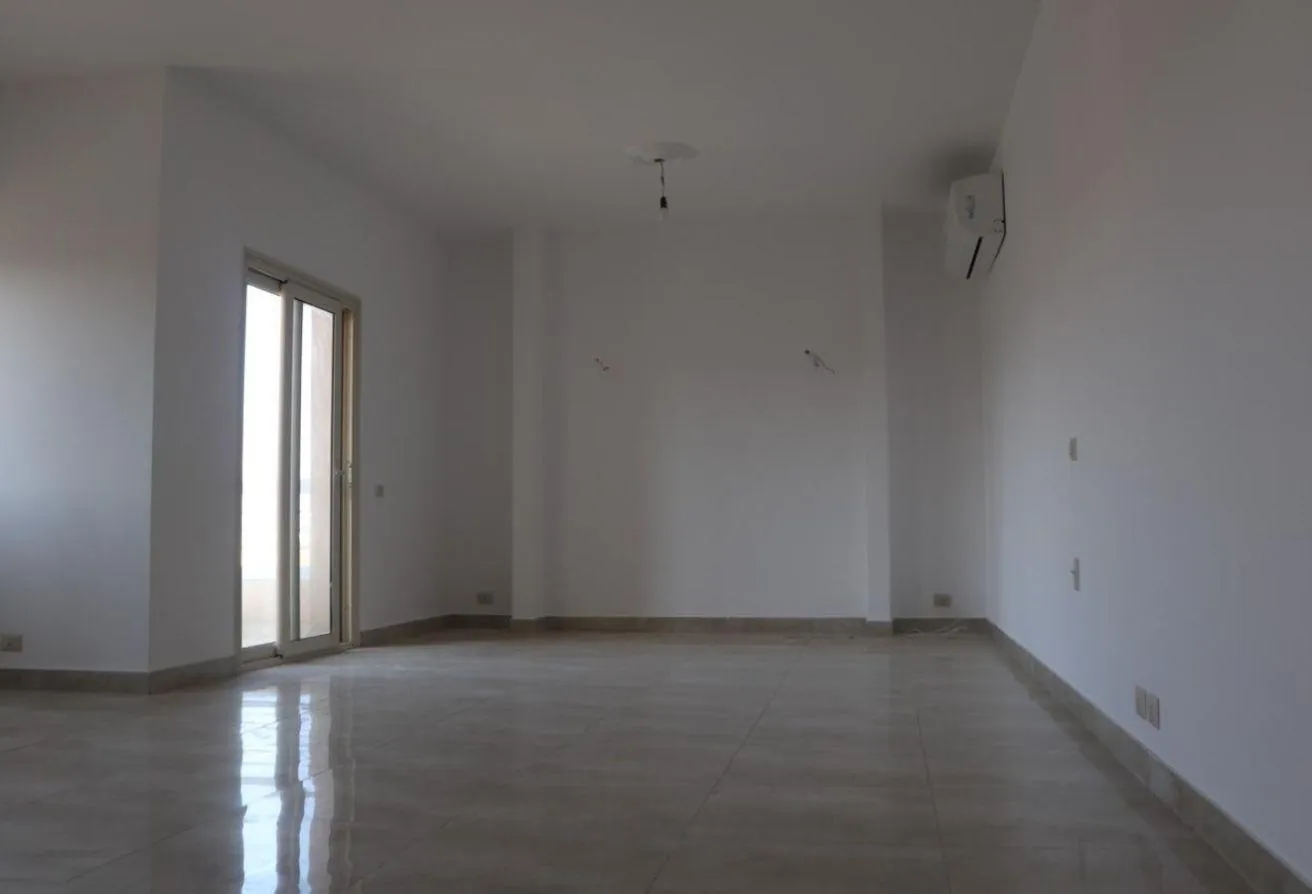 Rent in South Investors Area: Apartment rent in a prime location South Investors