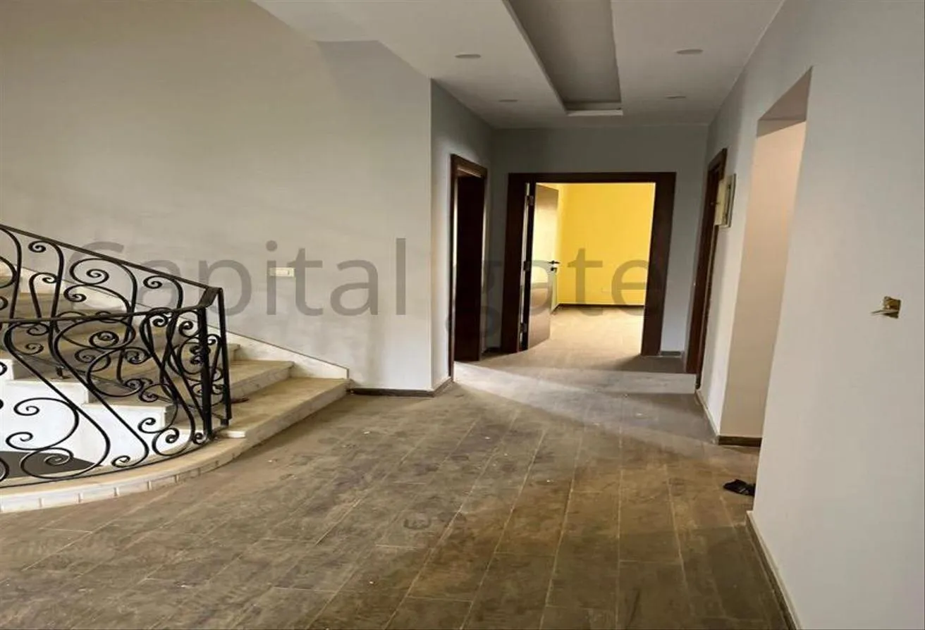 Sale in Les Rois: amazing finished twin house under market price