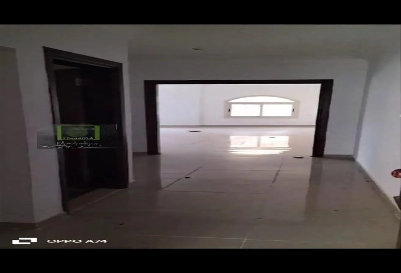 Rent in 8th District: للايجارشقه بارقي احياء الشيخ زايد الحي8 ارضي مرتفع