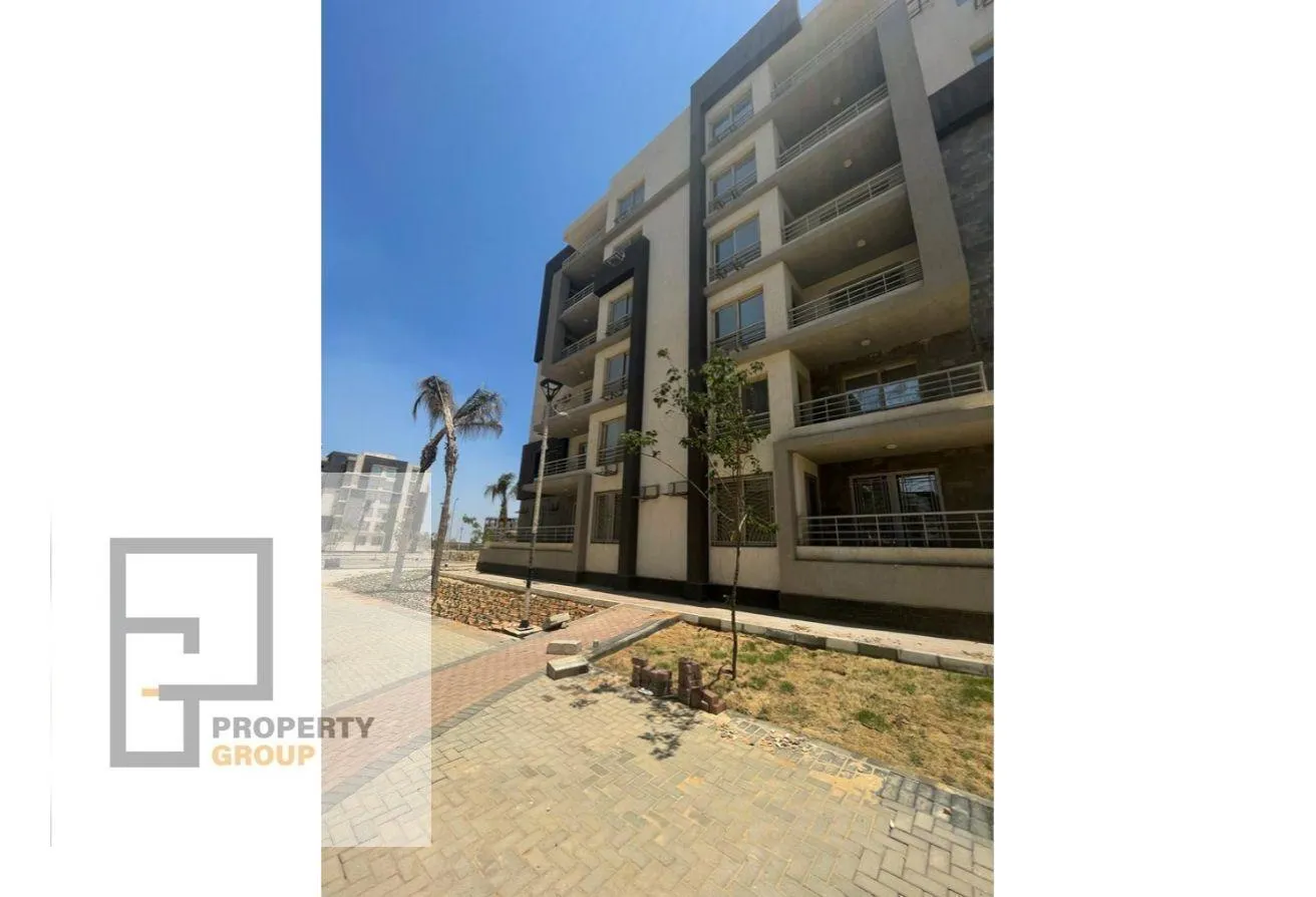 Sale in Jannat October: apartment typical floor with installment in janna