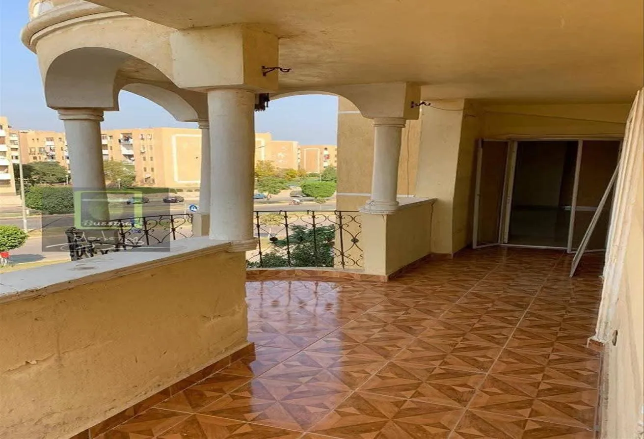 Rent in 10th District: للايجار شقه 190متر الحي10 الشيخ زايد بسعر مميز جدا