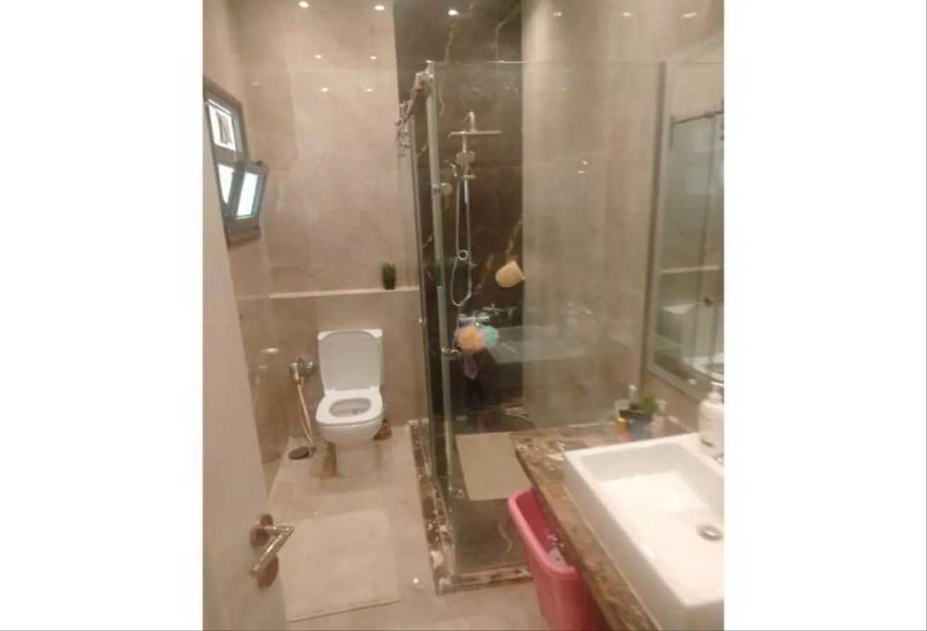 Gallery Image 12