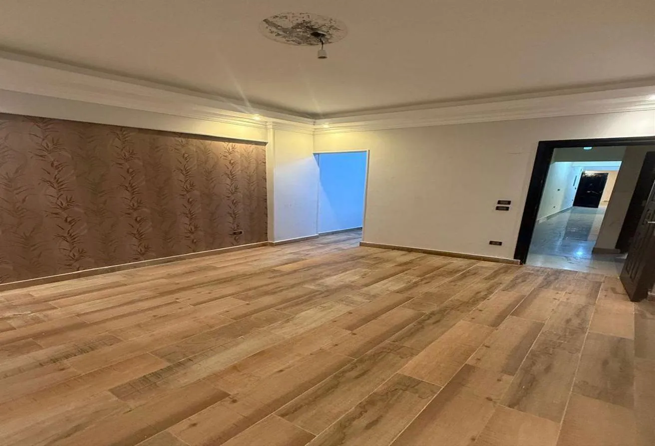 Rent in El Banafseg 4: Apartment for rent in Banfsaj 4
