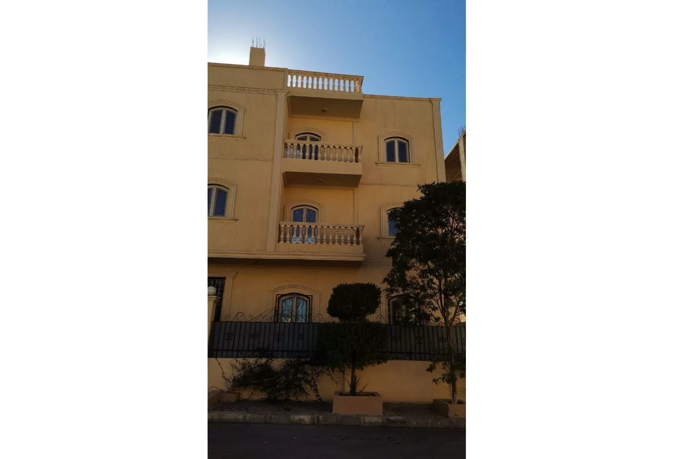 Gallery Image 13