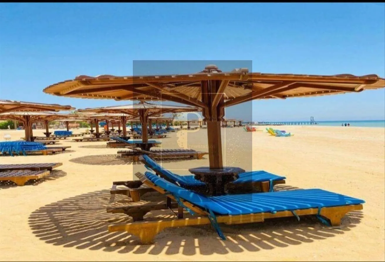 البيع في بلو بلو: فيلا مميز للبيع بارقى قرى العين السخنه بلو بلو 