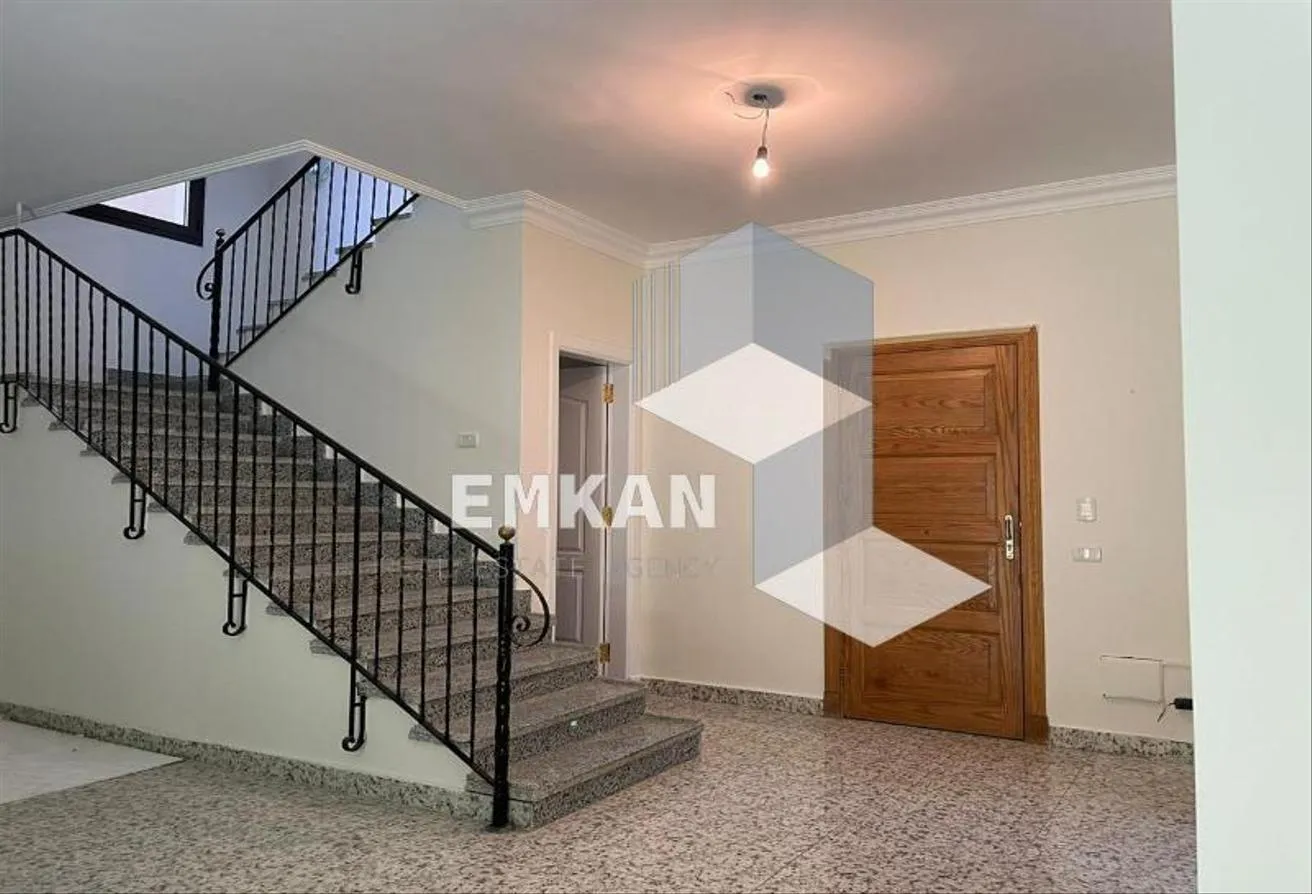 Rent in Casa: Duplex for rent in Casa 234m