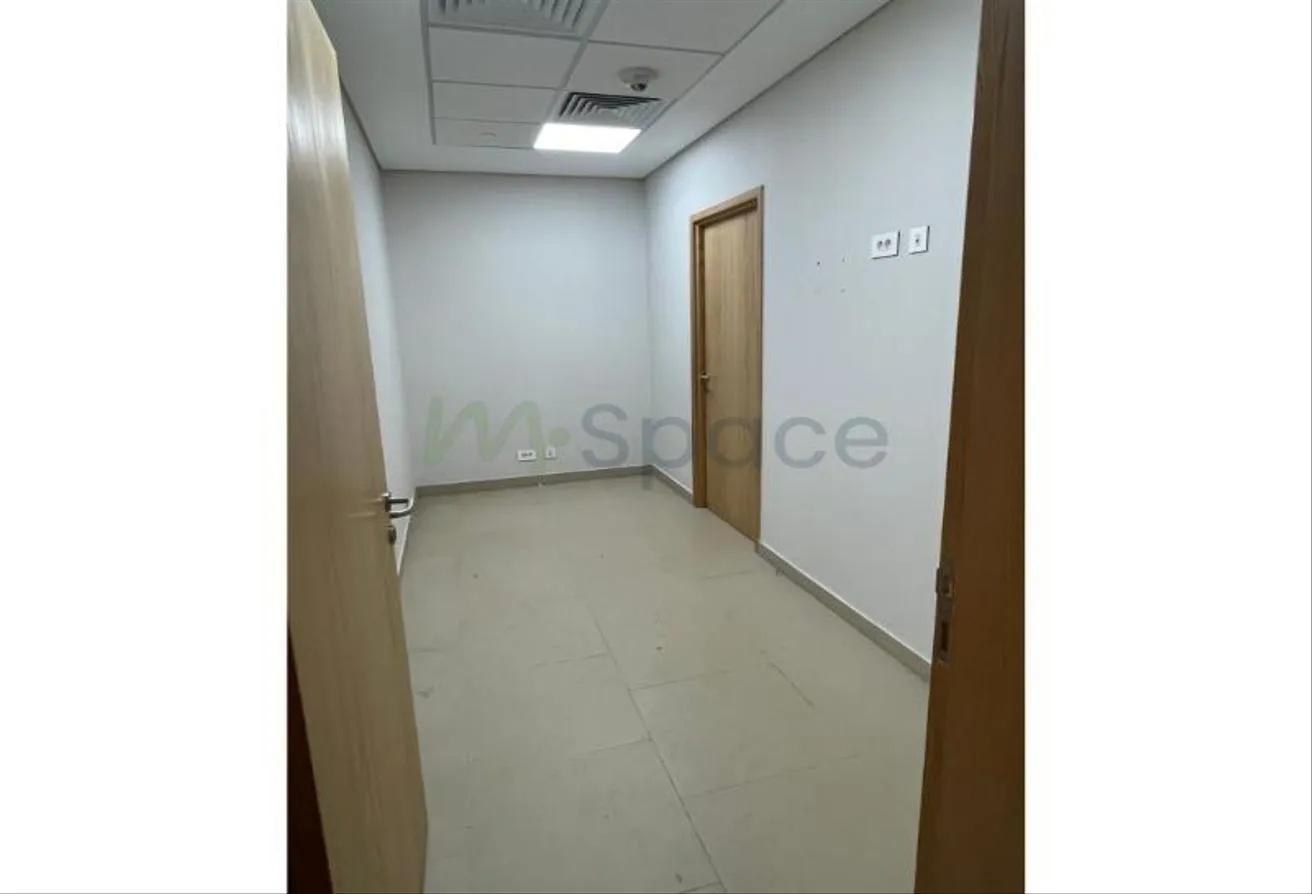 Sale in Sodic West: عيادة للبيع مركز ويست الطبي سوديك الشيخ زايد