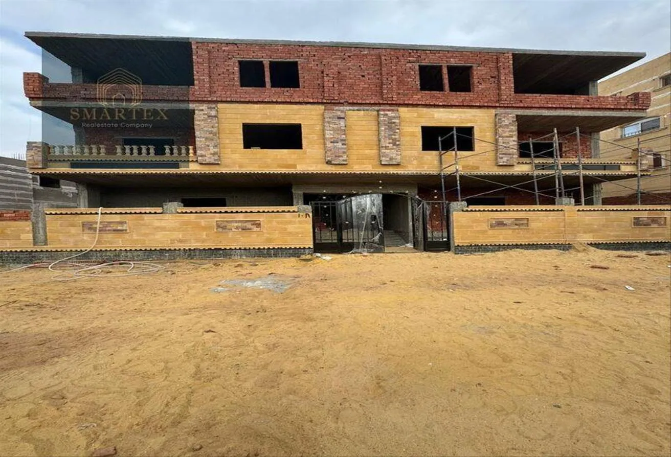 Sale in 1st Neighborhood: Apartments overlooking the link directly