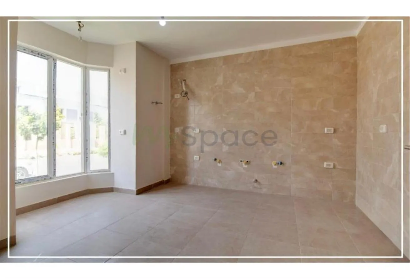 Gallery Image 19