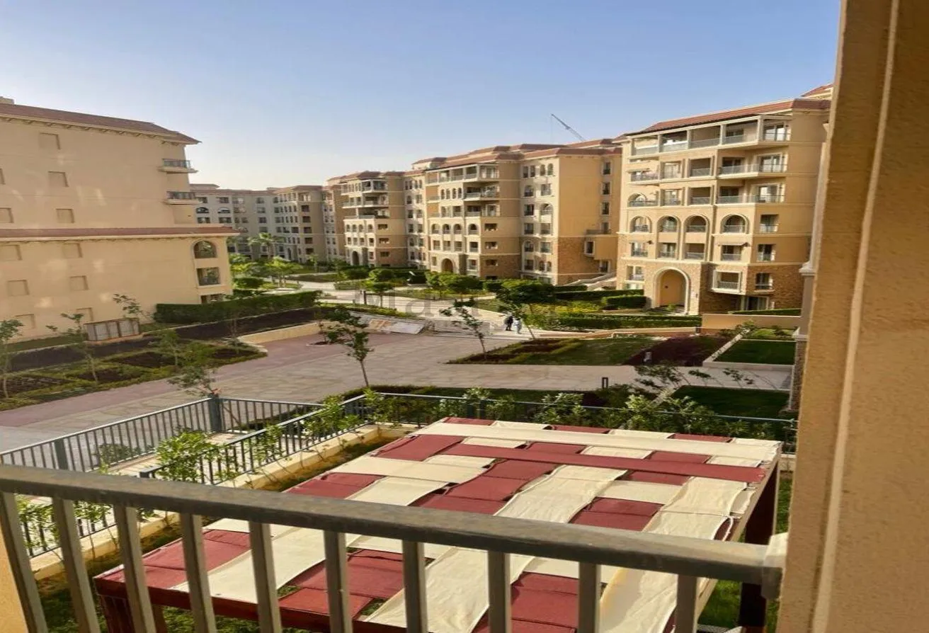 Sale in 90 Avenue: شقه 190 متر  4 غرف تشطيب  VIP