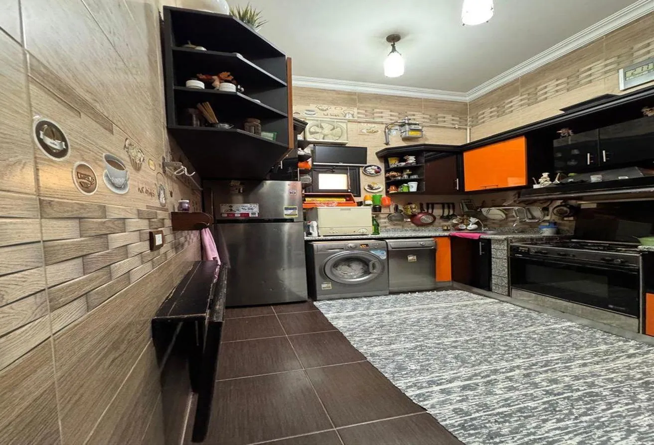 Sale in El Yasmeen 1: Apartment for sale Al Yasmeen 1